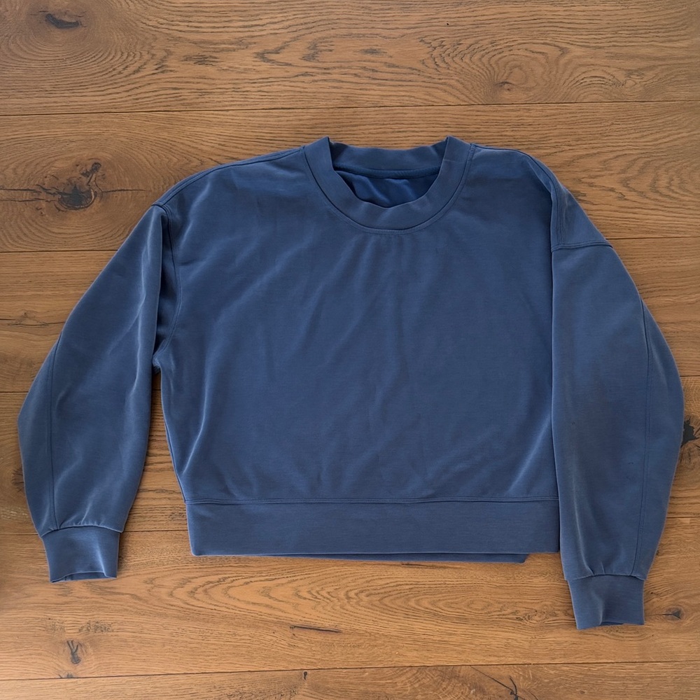 Lululemon Softstreme Perfectly Oversized Cropped Crew Pitch Blue Size 10